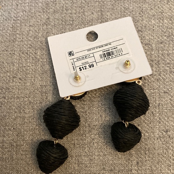 Sugarfix by BaubleBar. NWT textile fiber wrapped dangle pierced earrings BLACK - Picture 5 of 5